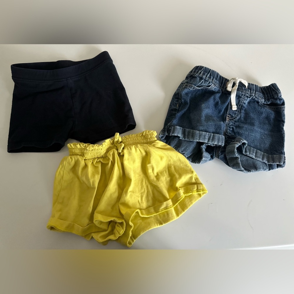 Set of 3 gap kids shorts - size 3T